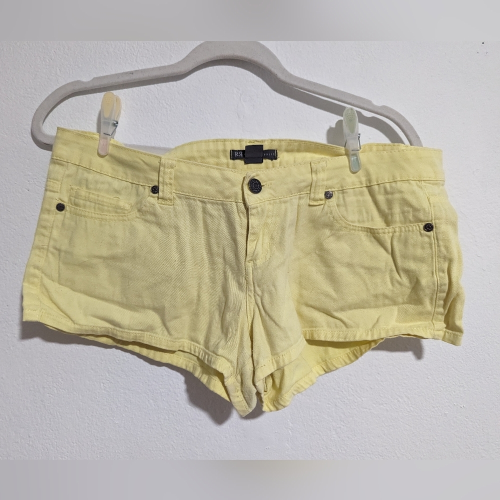 Retro Republic yellow shorts